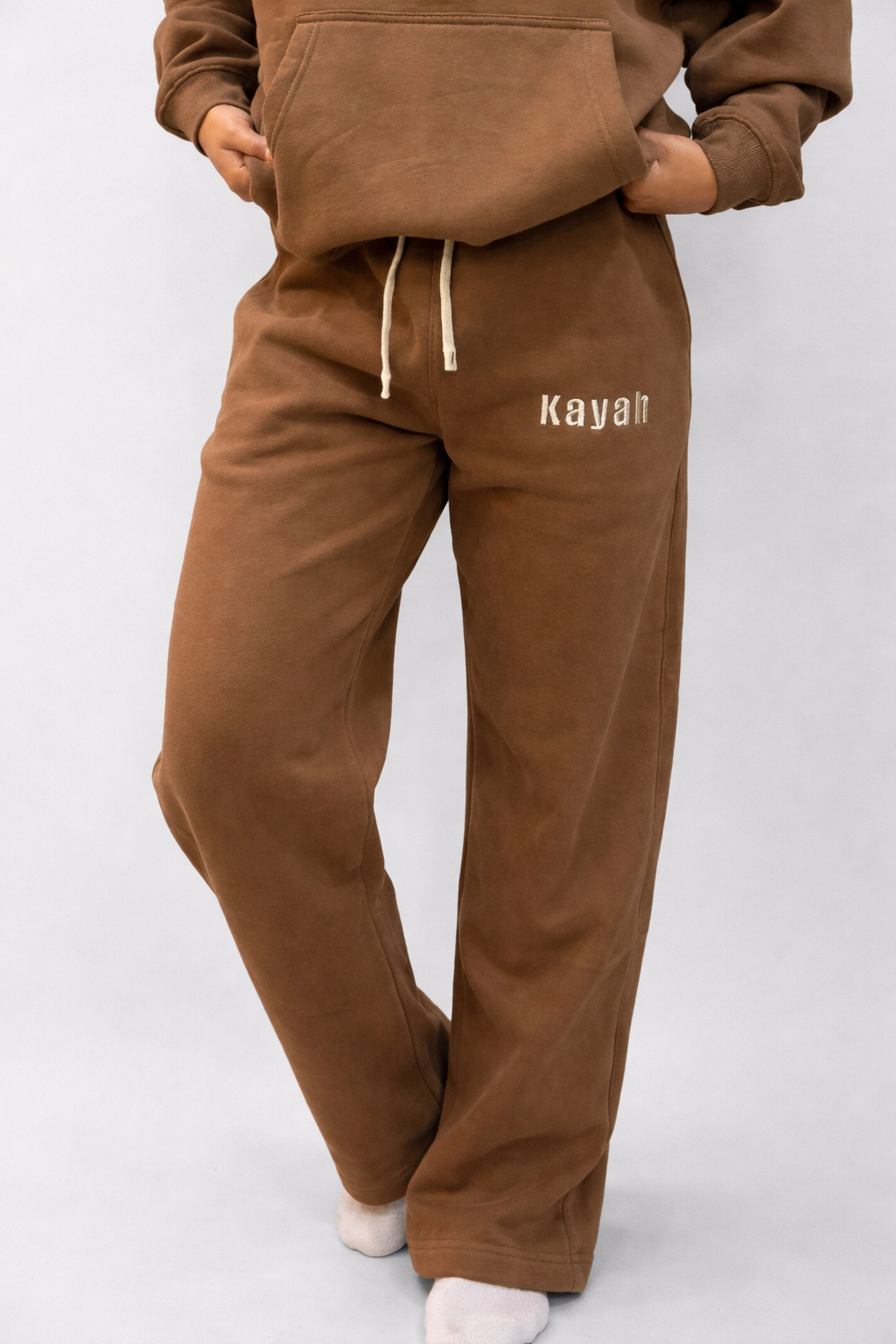 Heavyweight Straight SweatPant (embroidery design-Kayah)
