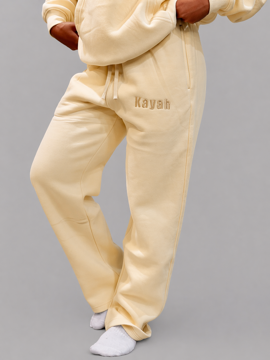 Heavyweight Straight SweatPant (embroidery design-Kayah)